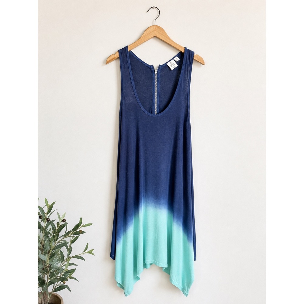 Saint Tropez West Tank Top Womens Medium Blue Green Rayon Ombre Sharkbite Hem